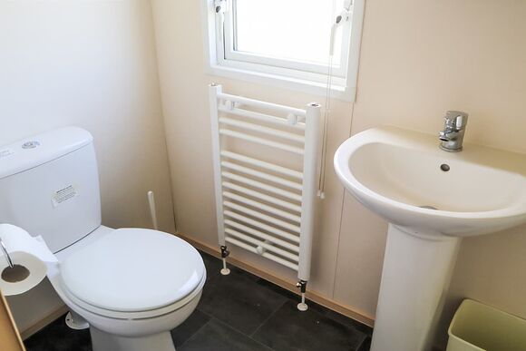 Grange Gold 4 (Pet) - Grange Leisure Park, Mablethorpe