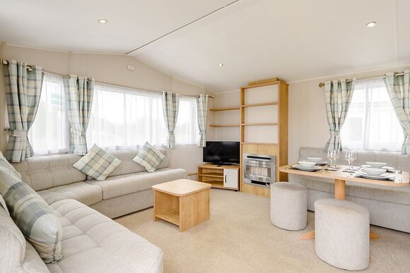 Silver 6 WCF Caravan Pet Friendly - Grange Leisure Park, Mablethorpe