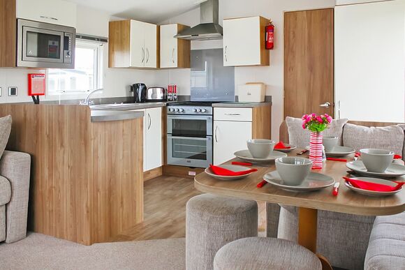 Silver 6 Berth Caravan - Grange Leisure Park, Mablethorpe