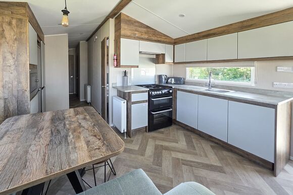 Platinum 8 Caravan Hot Tub - Grange Leisure Park, Mablethorpe