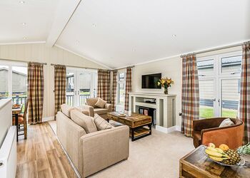 Typical Elonby 2 Premier