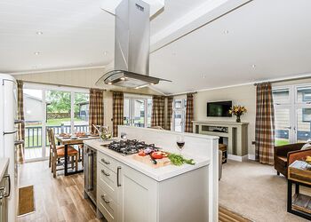 Typical Elonby 2 Premier