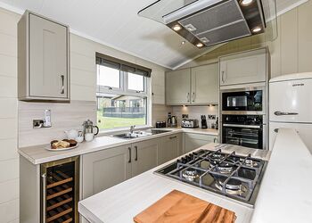 Typical Elonby 3 Premier