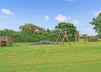 Children&rsquo;s play area 