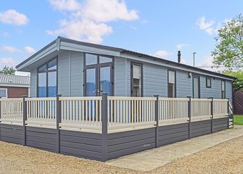 The Retreat - The Hollies Kessingland, Lowestoft