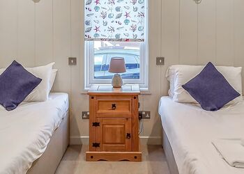 The Retreat - The Hollies Kessingland, Lowestoft