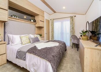 The Jasmine - The Hollies Kessingland, Lowestoft