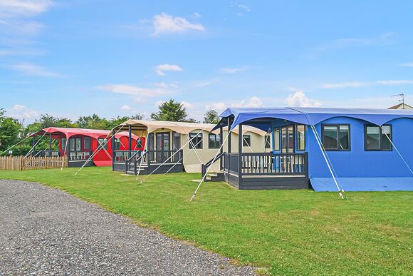 Safari Lodge (Pet), Safari Lodge - The Hollies Kessingland, Lowestoft