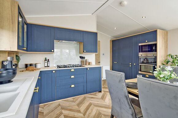 Premium Bluebell Caravan with Decking (Sleeps 4) - Thurston Manor, Dunbar, East Lothian