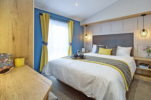 Premium Bluebell Caravan with Decking (Sleeps 4) - Thurston Manor, Dunbar, East Lothian