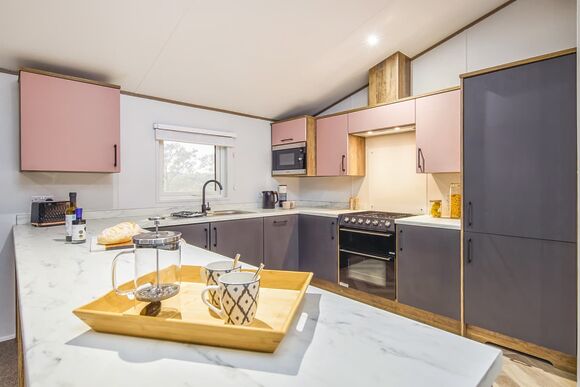 Superior Oak Lodge (Sleeps 4, Dog Friendly) - Thurston Manor, Dunbar, East Lothian