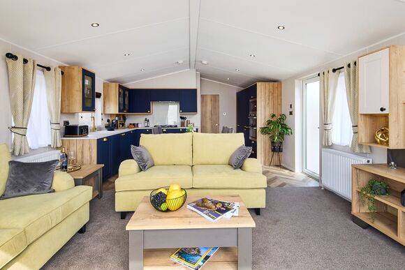 Premium Bluebell Caravan with Decking (Slps 6 Pet) - Thurston Manor, Dunbar, East Lothian