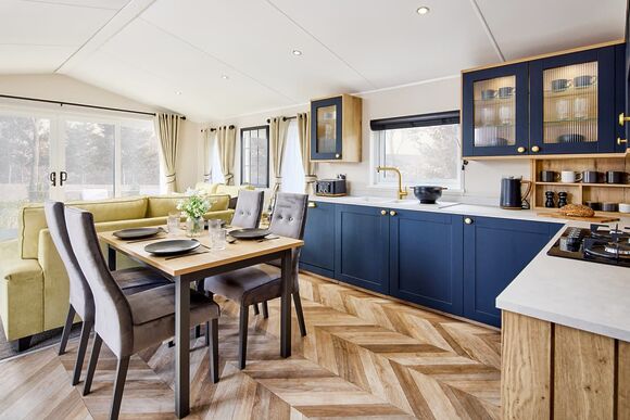 Premium Bluebell Caravan with Decking (Slps 6 Pet) - Thurston Manor, Dunbar, East Lothian