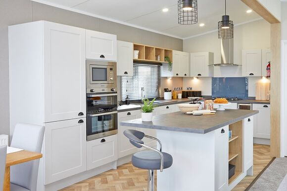 New Accessible Superior Oak Lodge (Sleeps 6) - Thurston Manor, Dunbar, East Lothian