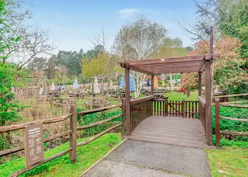 Tilford Woods Lodge Retreat, Tilford, Farnham