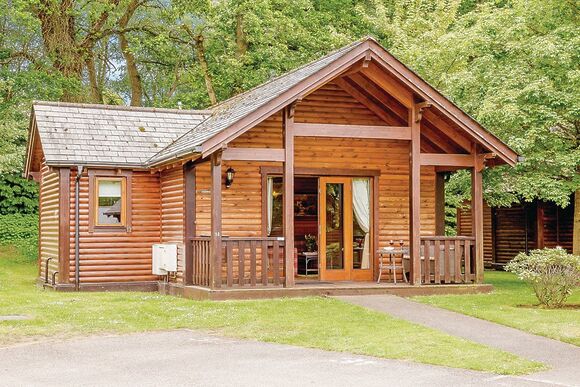 Cobbett Traditional Premier - Tilford Woods Lodge Retreat, Tilford, Farnham