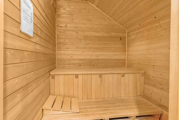 Tilford Woods Lodge Retreat