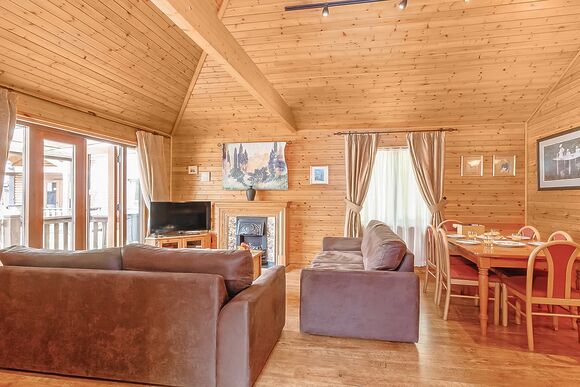 Hawthorn Lodge - Tilford Woods Lodge Retreat, Tilford, Farnham