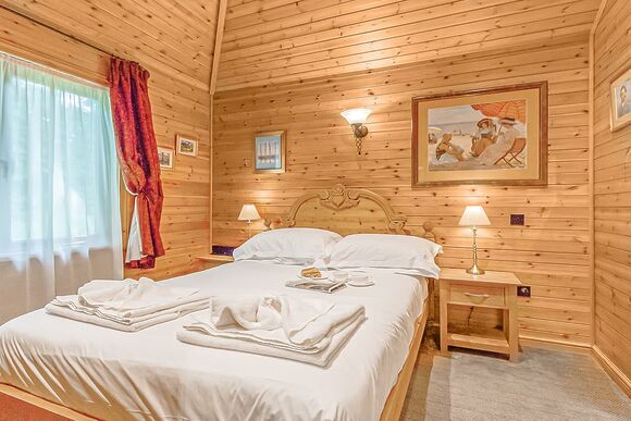 Hawthorn Lodge - Tilford Woods Lodge Retreat, Tilford, Farnham