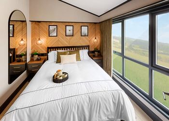 8 Berth Shadow Wood Hot Tub (Pet) - Tattershall Lakes Country Park, Tattershall