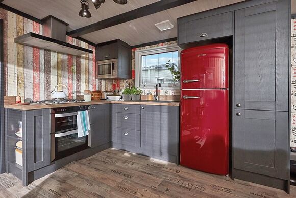 Exclusive TriBeCa with Hot Tub - Tattershall Lakes Country Park, Tattershall