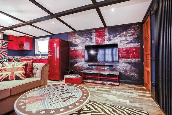 Exclusive Rockstar with Hot Tub - Tattershall Lakes Country Park, Tattershall