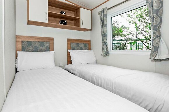 8 Berth Luxury Caravan - Tattershall Lakes Country Park, Tattershall