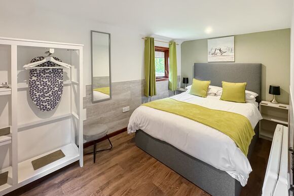 Woodland Lodge - Exmoor Gate Lodges, Waterrow, Wiveliscombe