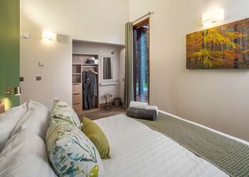 Golden Oak Treehouse, Golden Oak Treehouse - Thorpe Forest Lodges, Thetford Forest