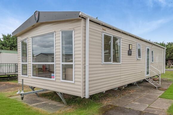 Gold 2 Bedroom Caravan, Sleeps 6 - Torquay Holiday Park, Torquay