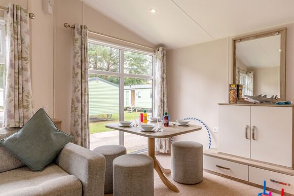 Silver 2 Bedroom Caravan, Sleeps 6 - Torquay Holiday Park, Torquay