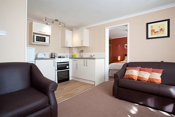 Shaldon Apartment - Torquay Holiday Park, Torquay