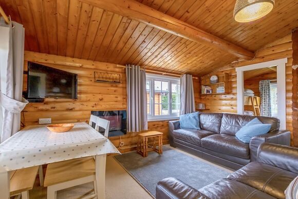 Cabin 72 - Trawsfynydd Leisure Village, Blaenau Ffestiniog