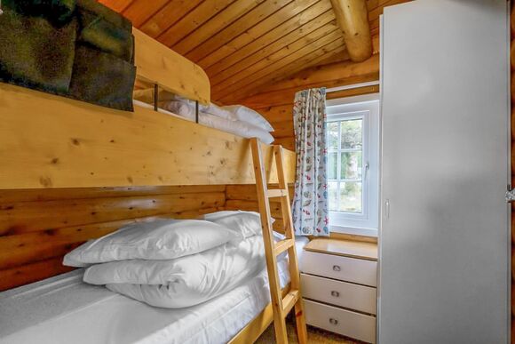 Cabin 72 - Trawsfynydd Leisure Village, Blaenau Ffestiniog