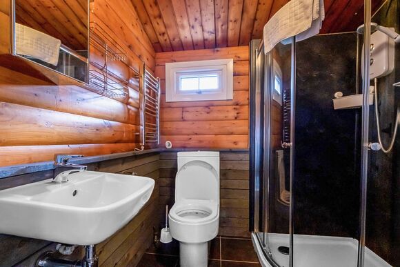 Cabin 121 - Trawsfynydd Leisure Village, Blaenau Ffestiniog