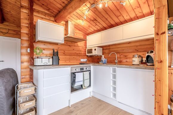 Cabin 15 - Trawsfynydd Leisure Village, Blaenau Ffestiniog