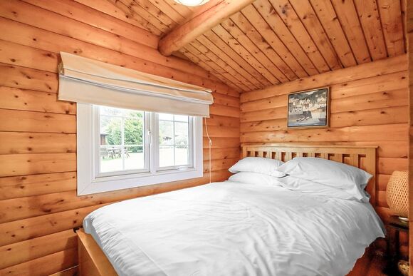 Cabin 15 - Trawsfynydd Leisure Village, Blaenau Ffestiniog