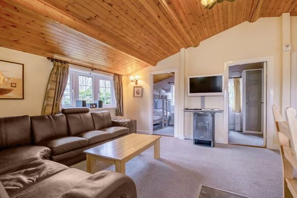 Cabin 350 - Trawsfynydd Leisure Village, Blaenau Ffestiniog