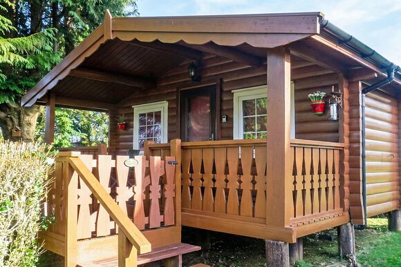 Cabin 09 - Trawsfynydd Leisure Village, Blaenau Ffestiniog