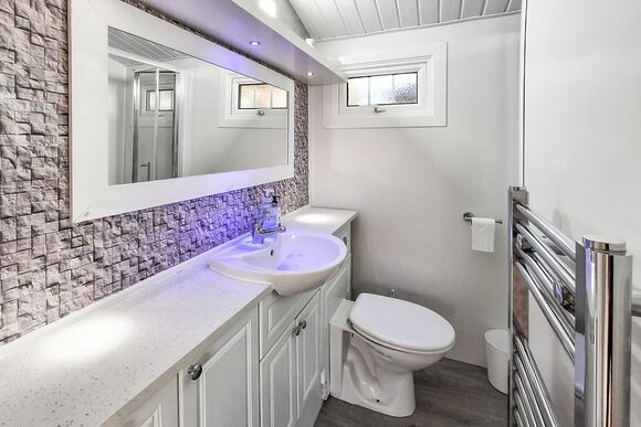 Cabin 230 - Trawsfynydd Leisure Village, Blaenau Ffestiniog