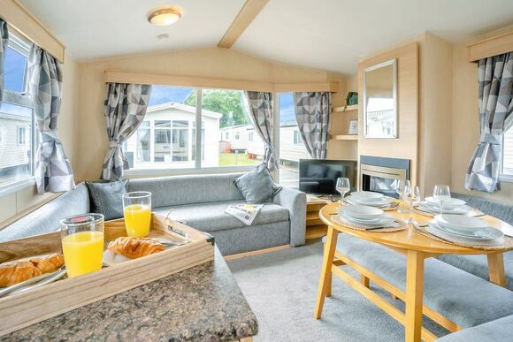 Bronze Caravan with parking - Trecco Bay, Porthcawl