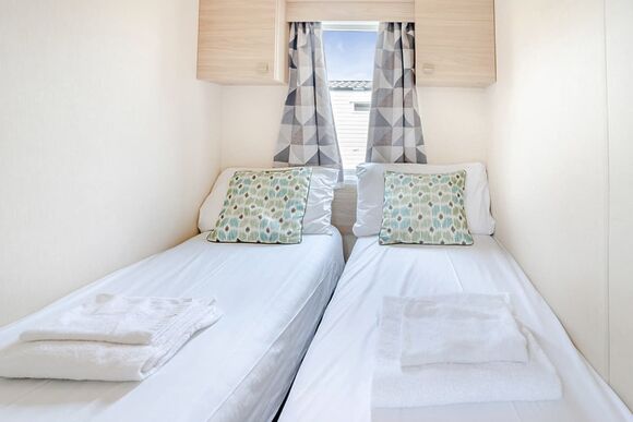 Bronze 2, Slps 6, parking - Trecco Bay, Porthcawl