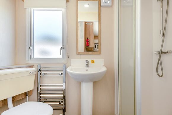 Gold 4 Caravan with parking & decking - Trecco Bay, Porthcawl