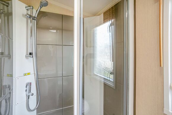 Gold Premium Caravan with parking & decking - Trecco Bay, Porthcawl