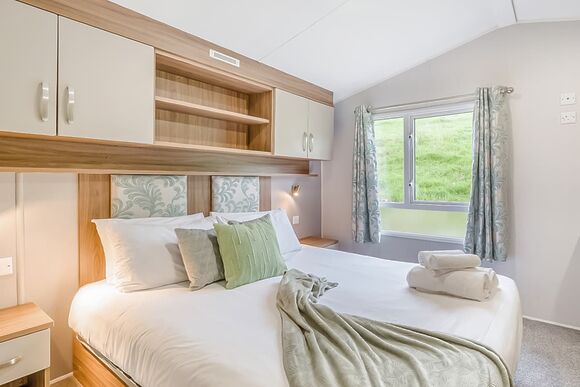 Gold Premium 3 Caravan with parking & decking - Trecco Bay, Porthcawl