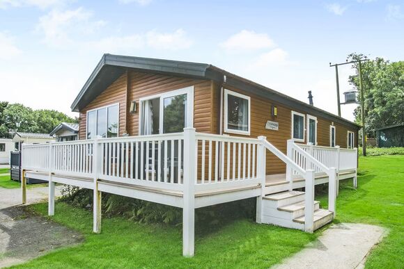 Prestige 2 Lodge with parking, ensuite & decking - Trecco Bay, Porthcawl