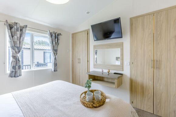 Prestige 2 Lodge with parking, ensuite & decking - Trecco Bay, Porthcawl