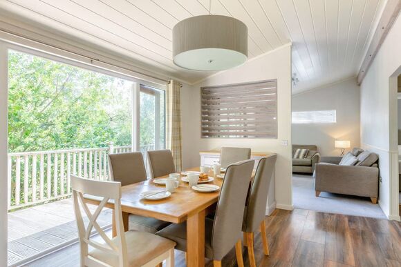 Superior Lodge with parking & decking - Trecco Bay, Porthcawl