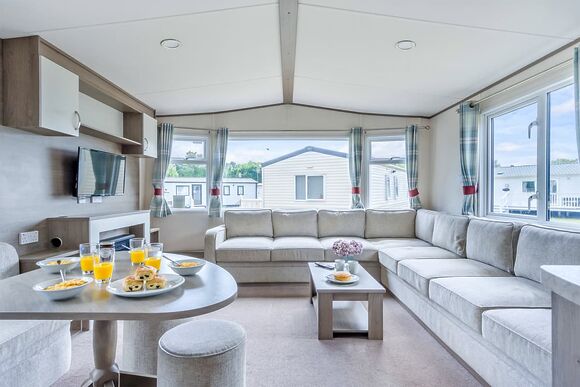 Gold 2 Caravan slps 4, parking, decking - Trecco Bay, Porthcawl