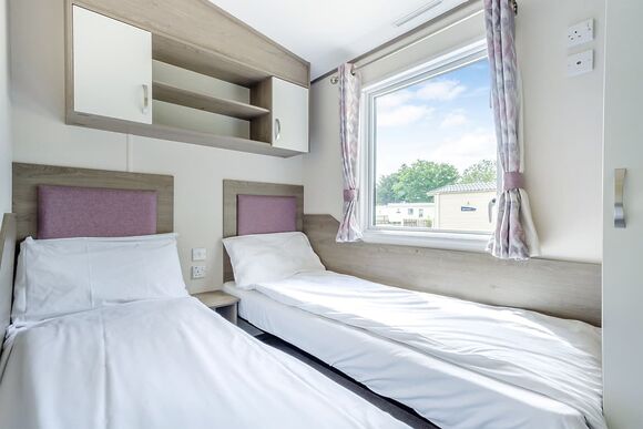 Gold 2 Caravan slps 4, parking, decking - Trecco Bay, Porthcawl